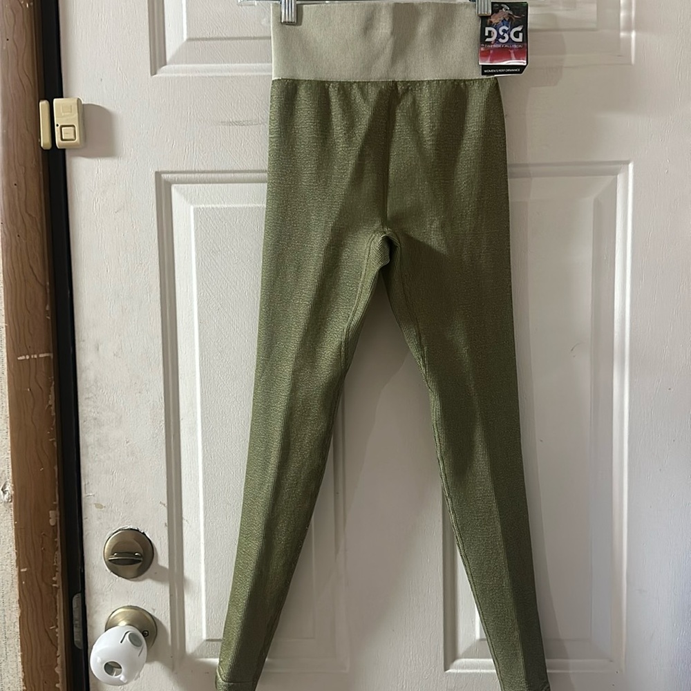 DSG X TWITCH + ALLISON Seamless Iridescent Legging: GREEN/TAN:NWT: XS